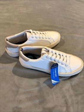 Nautica White Low-Top Sneakers with Tan Heel Detail